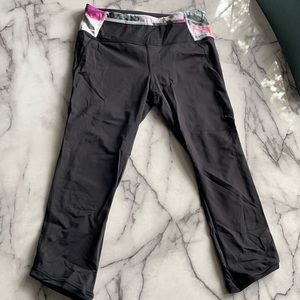 LuluLemon Capri Pants